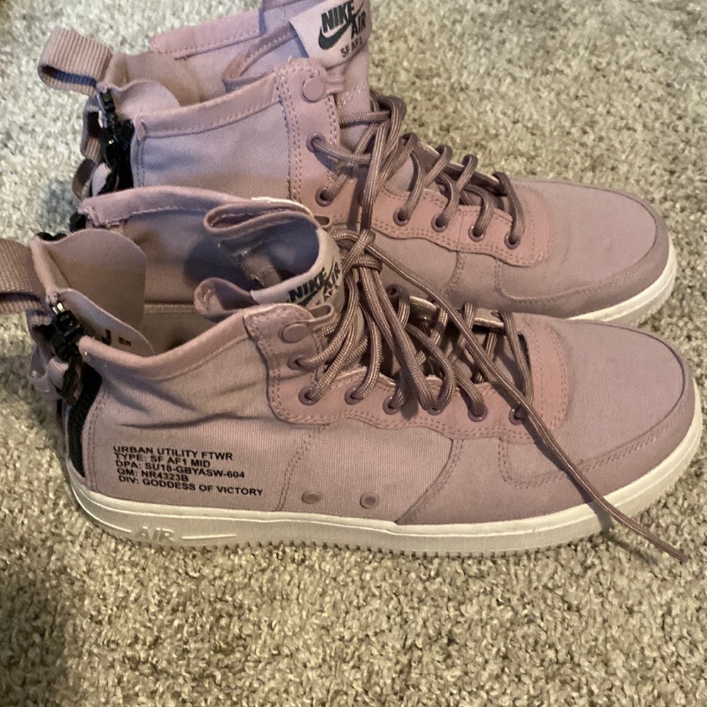Lavender nike SF AF1 worn 2-3 times in great condition